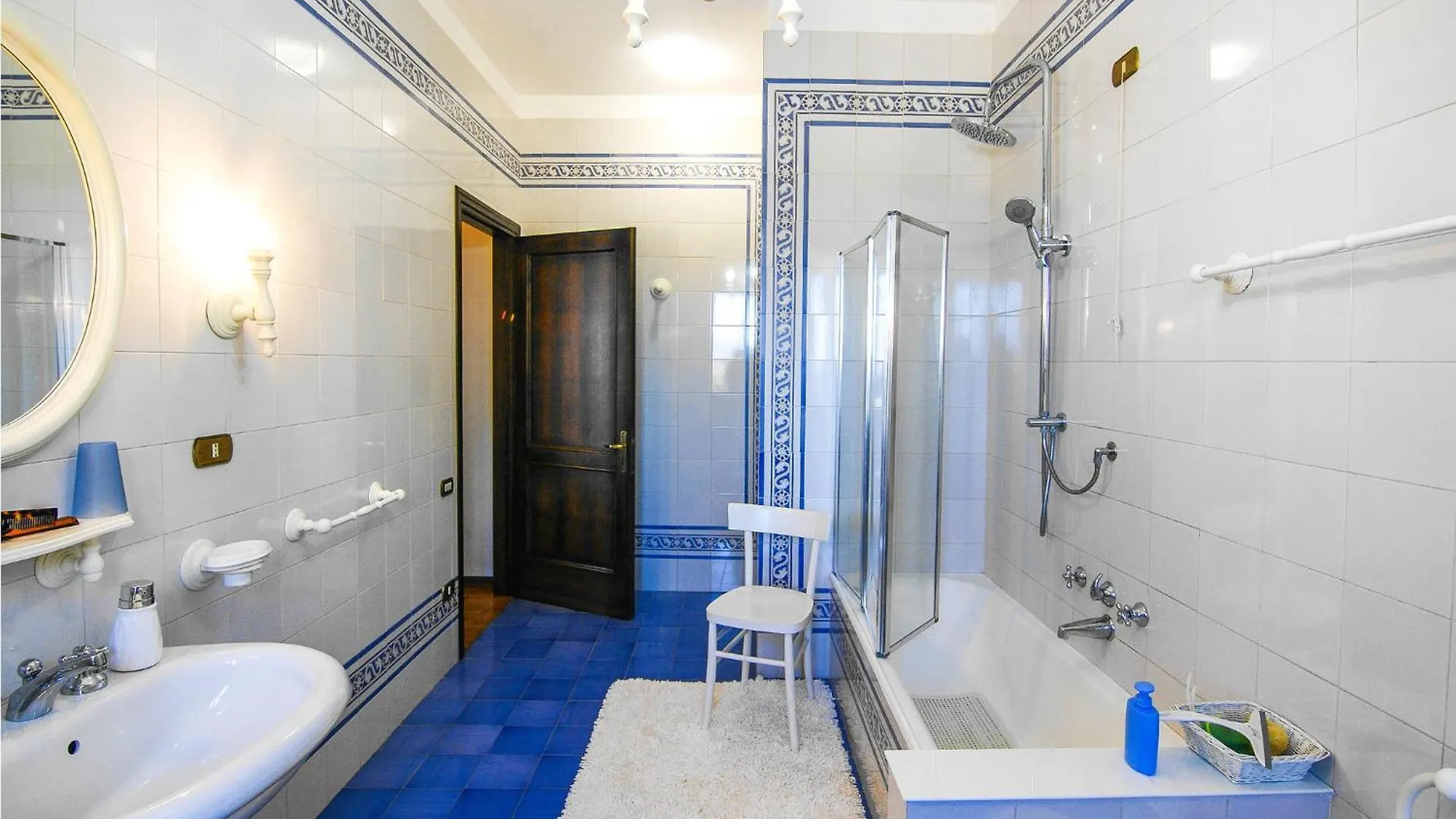 5 Bedroom Nice Home In Castelvecchio Di Comp,