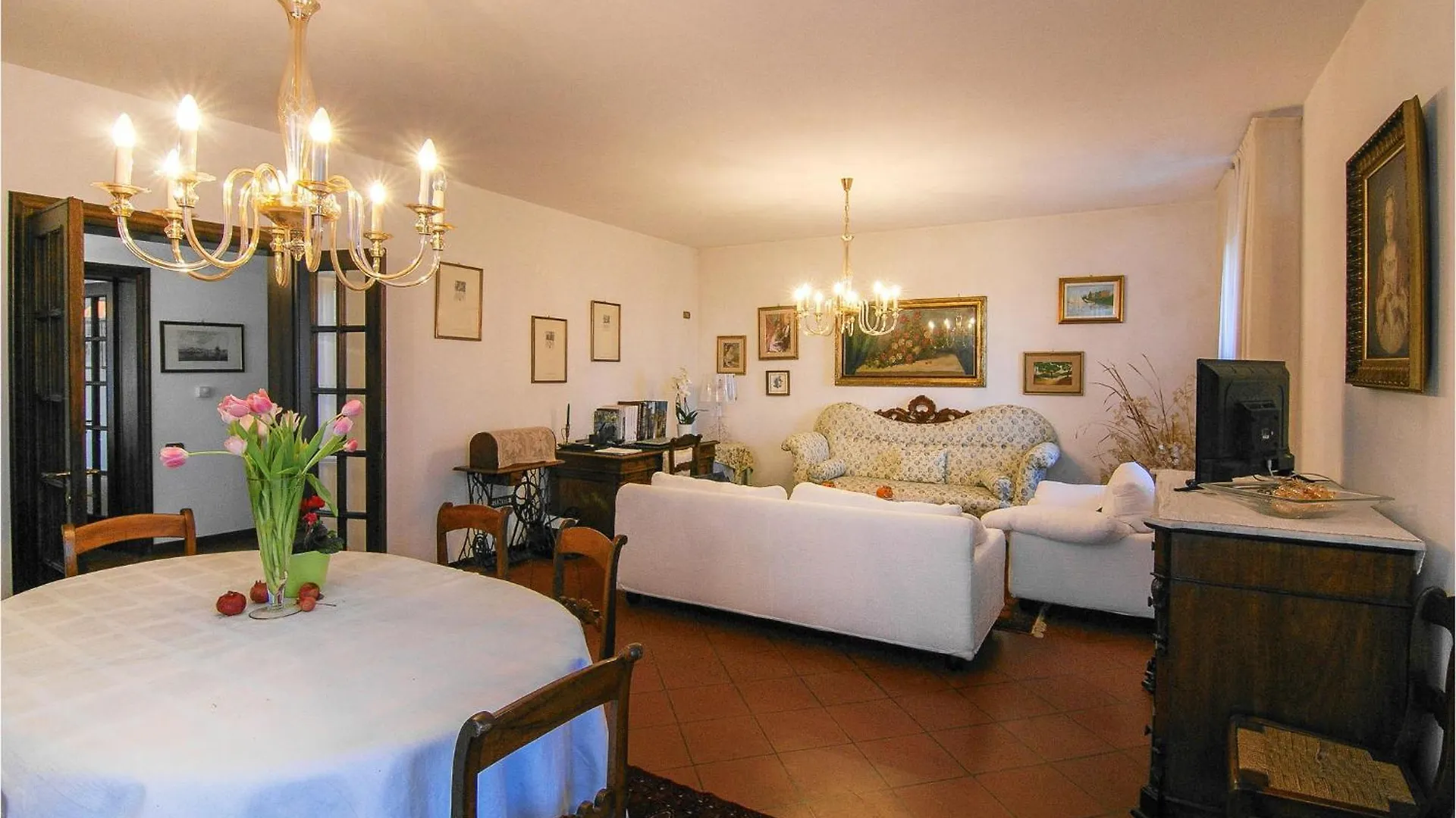 5 Bedroom Nice Home In Castelvecchio Di Comp, Holiday home